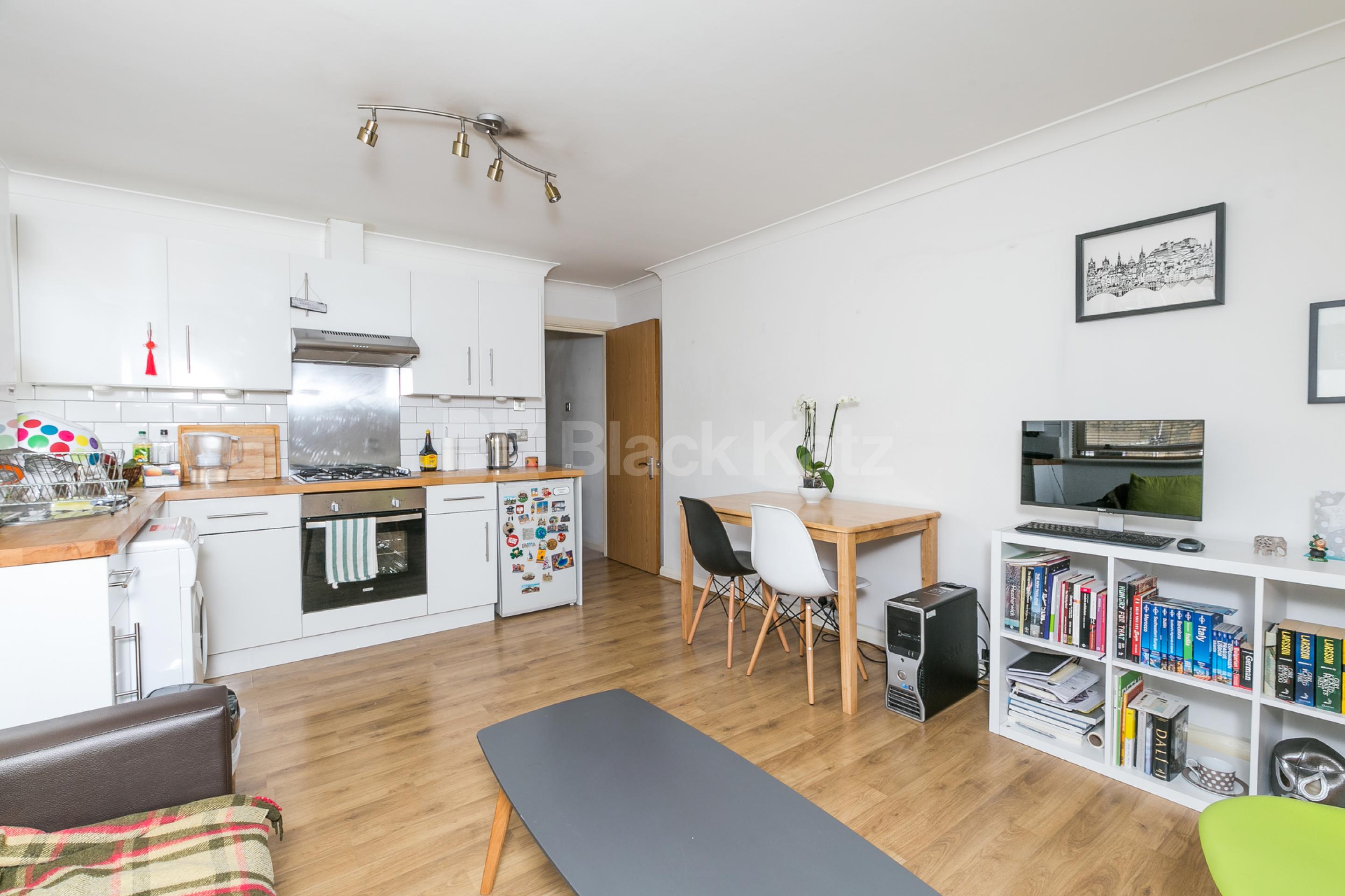 Well Located modern 1 bedroom property close to station and amenities  Upper Street, Highbury & Islington  N1